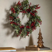 Windsor Red Berry Wreath 